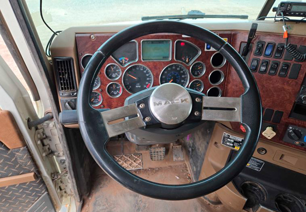 2009 Mack Granite Dump Truck