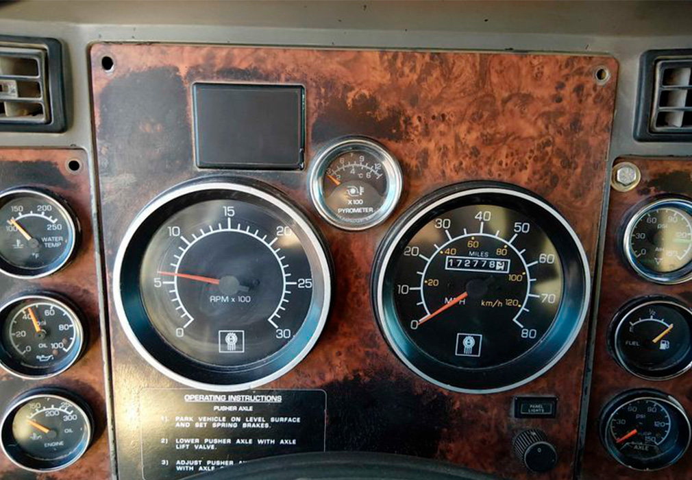 2006 Kenworth T800 Dump Truck