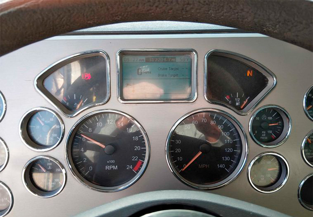 2014 Mack GU713 Dump Truck