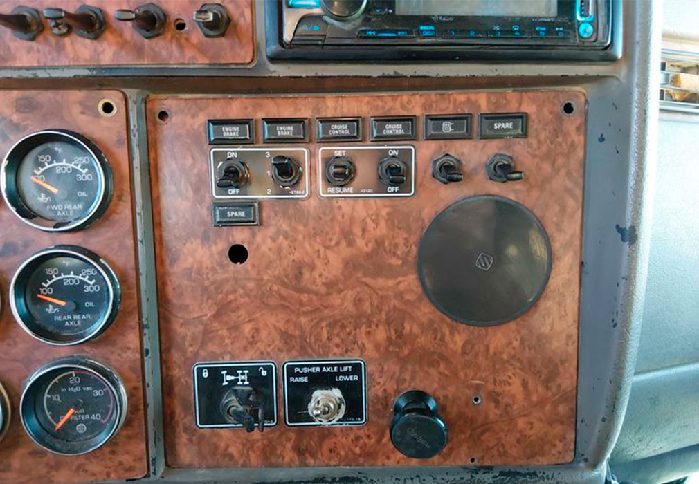 2006 Kenworth T800 Dump Truck