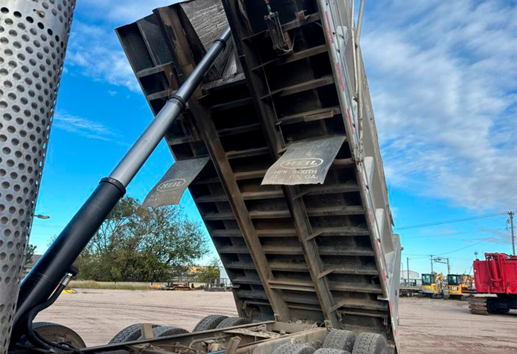 2007 Kenworth T800 Dump Truck