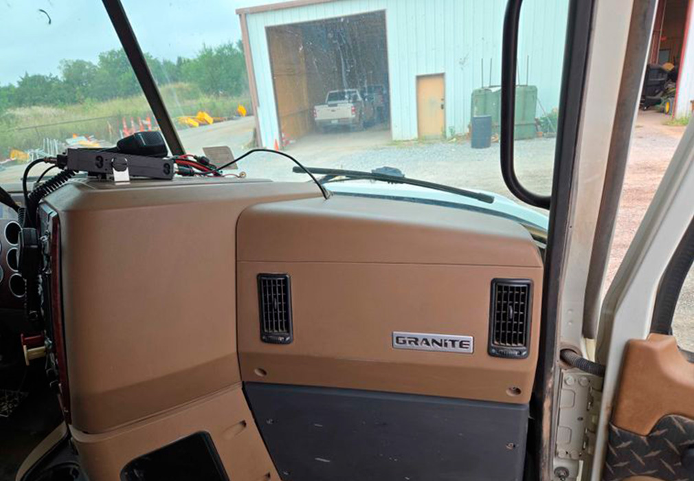 2009 Mack Granite Dump Truck