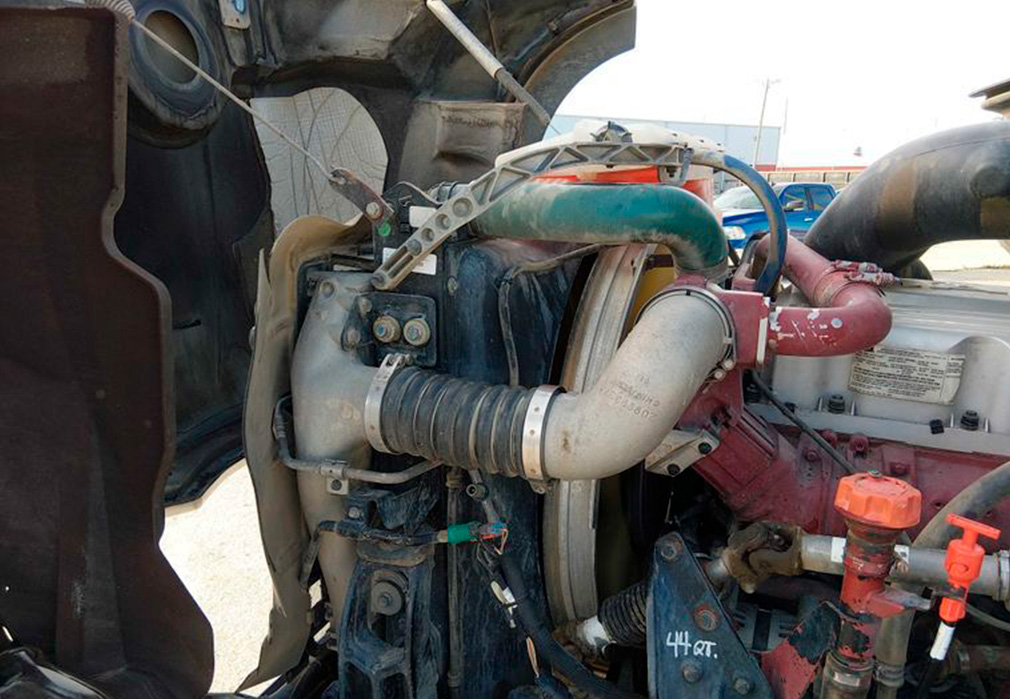 2014 Mack GU713 Dump Truck