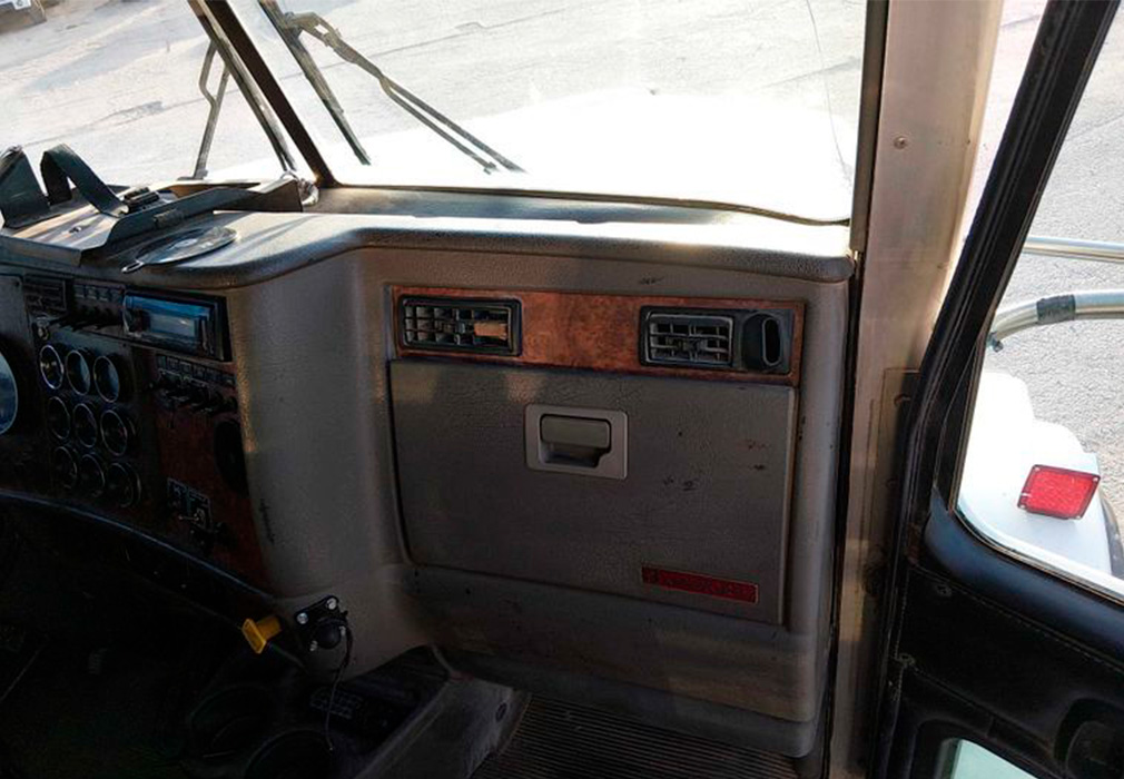 2006 Kenworth T800 Dump Truck