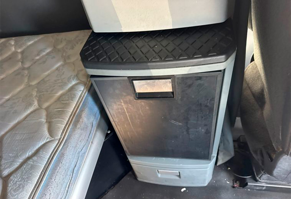 2020 Kenworth T680 Semi Truck