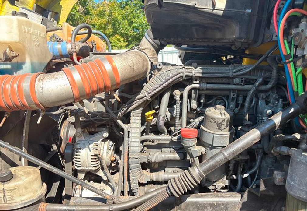 2015 Kenworth T680 Semi Truck