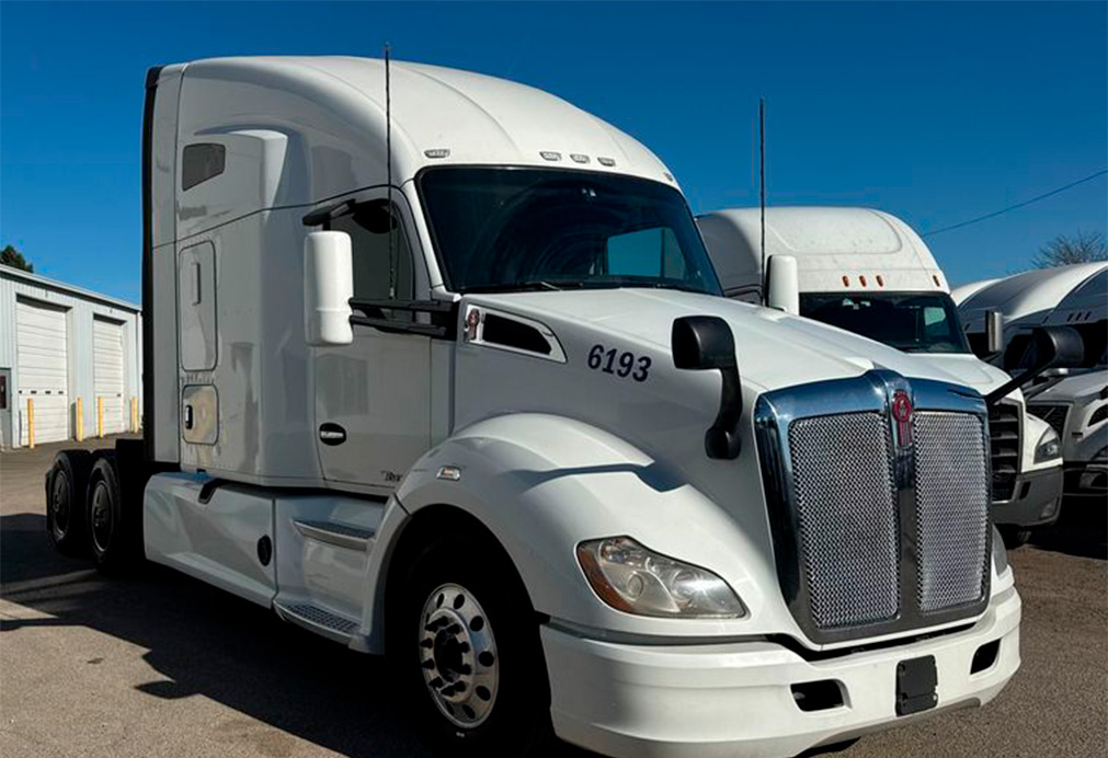 2020 Kenworth T680 Semi Truck