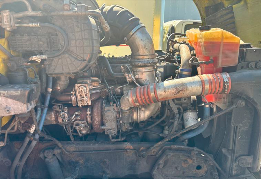 2015 Kenworth T680 Semi Truck