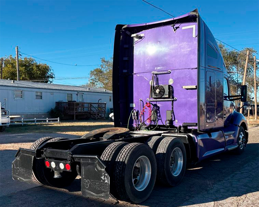 2019 Kenworth T680 Semi Truck