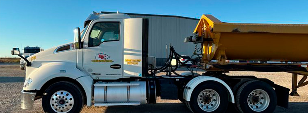 2016 Kenworth T680 Semi Truck