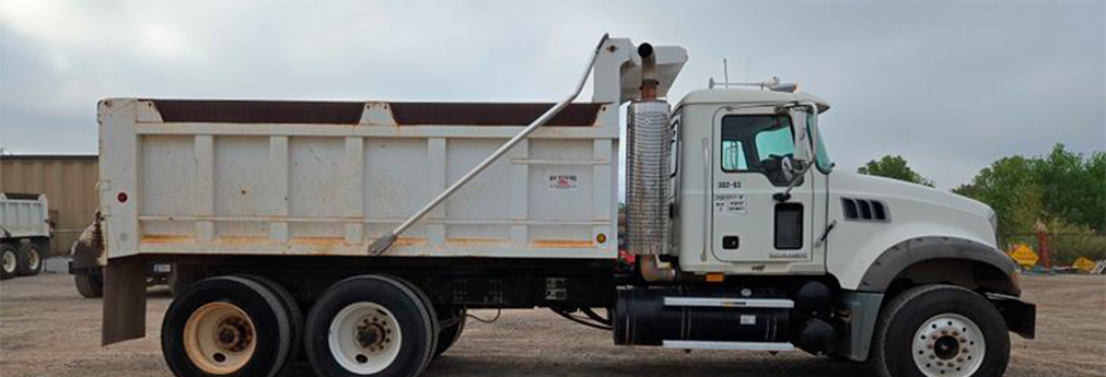 2009 Mack Granite Dump Truck