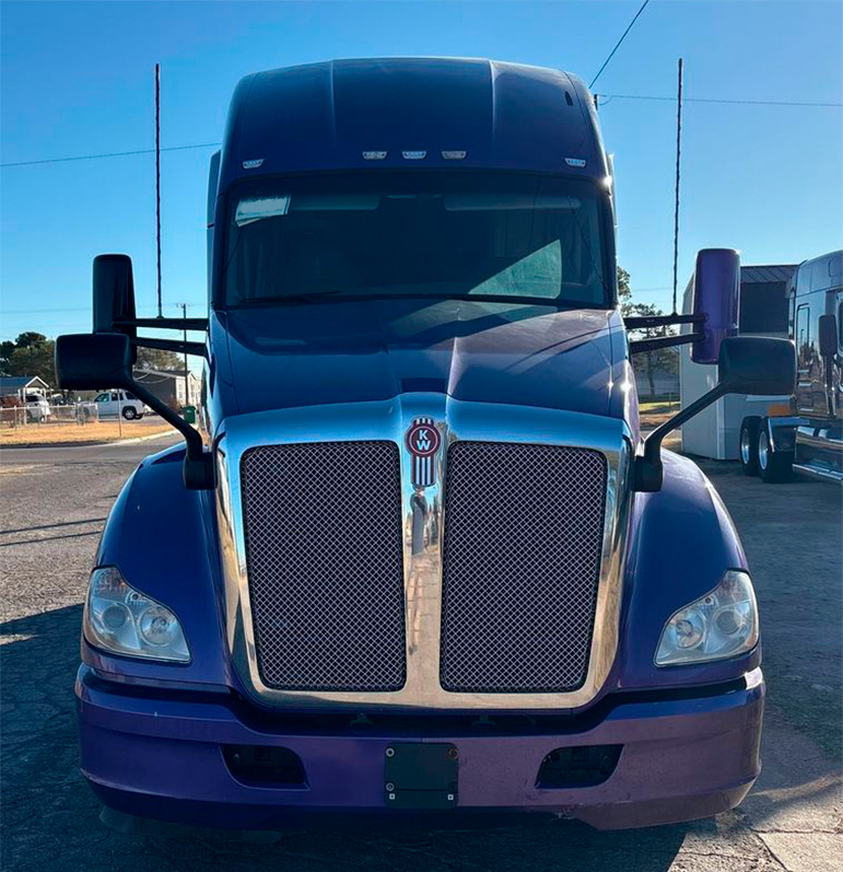 2019 Kenworth T680 Semi Truck