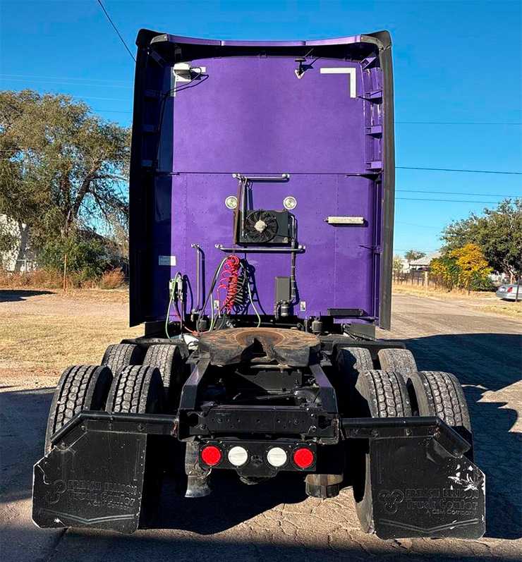 2019 Kenworth T680 Semi Truck