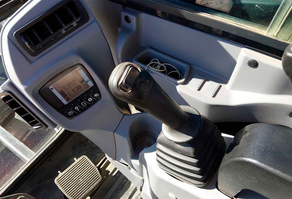 2016 Kubota KX080-4 Excavator