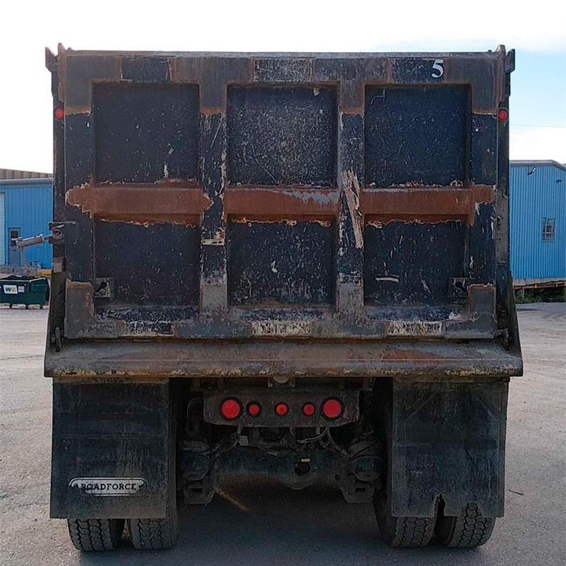 2014 Mack GU713 Dump Truck