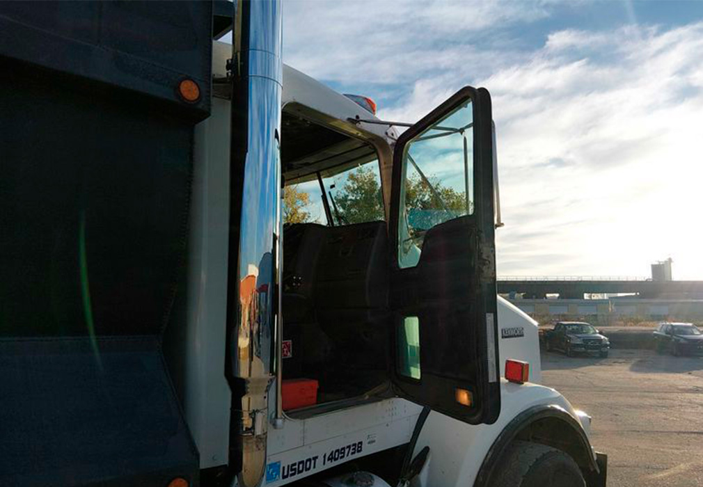 2006 Kenworth T800 Dump Truck